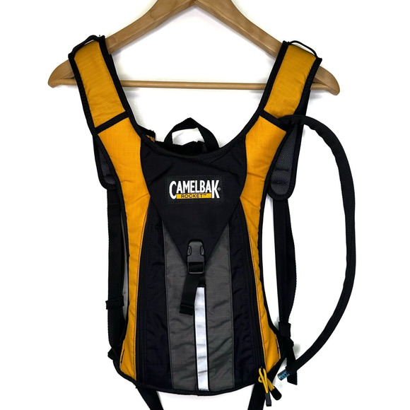 CamelBak Rocket Gold Black Gray Hydration Hiking Cycling Backpack 72oz/2.1 Liter - Picture 1 of 11